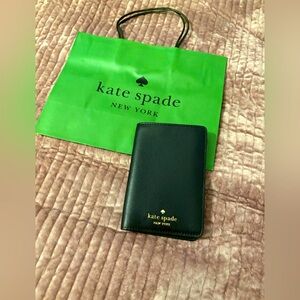 Kate Spade Passport Wallet NWT ♠️🌎
